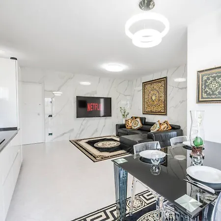 Southside Superior 2 Bedrooms Free Parking *